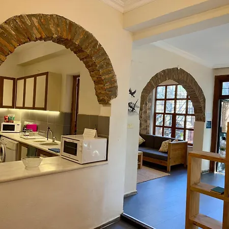 بيت للعطل Old Town Cozy In The Heart Of